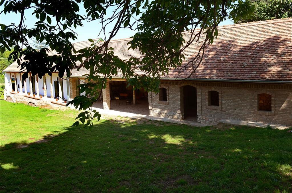 Hotel Zengőalja Vendégház Erzsébet Esterno foto