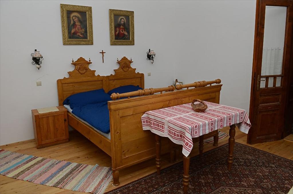 Hotel Zengőalja Vendégház Erzsébet Esterno foto